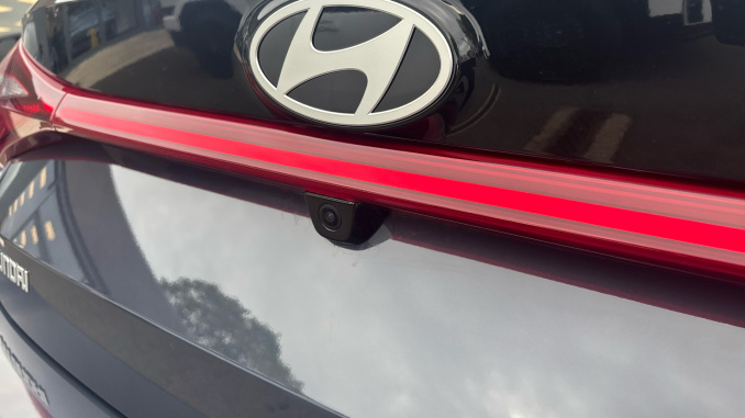 Hyundai i20 1.0T GDi 90 Element 5dr Petrol Hatchback - Image 38